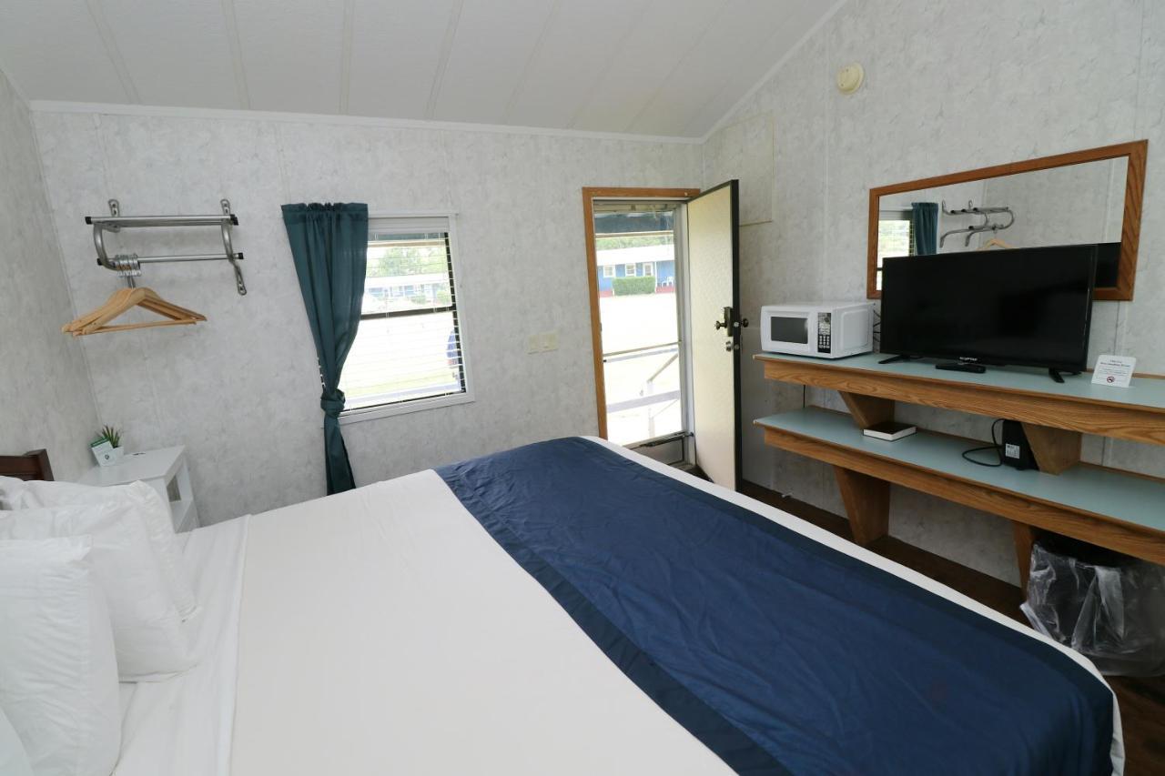 Bird'S Nest Resort Put-in-Bay Exteriör bild